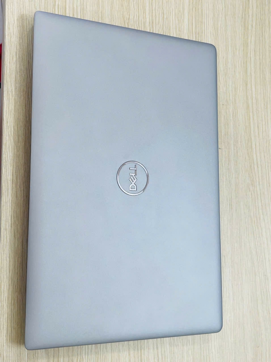 laptop xách tay dell precision 3581